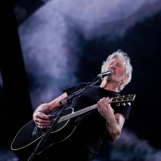 Roger Waters, músico inglés y exintegrante de Pink Floyd, durante su concierto en Bogotá en 2018. FOTO Colprensa 