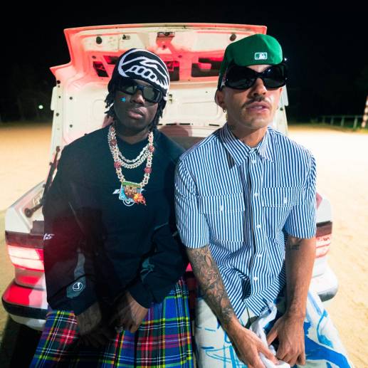 Rema junto a Feid (Ferxxo). Es la primera vez que el rapero nigeriano canta en español. FOTO Cortesía Universal Music y @molomuseum