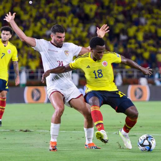 Jhon Arias fue el asistente de Rafael Santos Borré para la anotación de Colombia ante Venezuela. FOTO: GETTY