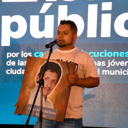 Jonás Ariza aseguró que cualquier petición de perdón “es una farsa” mientras los asesinos de su padre “estén tranquilos”. FOTO COMISIÓN COLOMBIANA DE JURISTAS 
