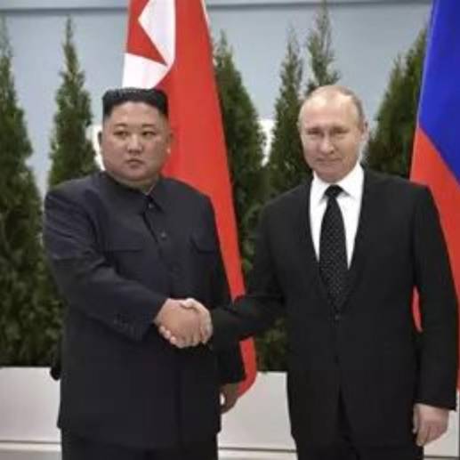 El líder norcoreano, Kim Jong Un, llegó el martes a Rusia, en un tren blindado, para una reunión con el presidente Vladímir Putin. FOTO: Europa press