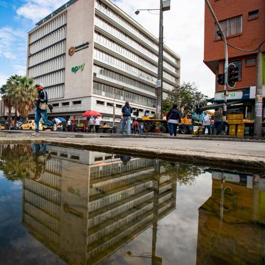 La Contraloría Distrital (foto) y la Personería de Medellín gastan en promedio al año cerca de $85.000 millones, de acuerdo con el concejal Alfredo Ramos, quien ayer denunció inoperancia. <b><span class="mln_uppercase_mln"> </span></b>FOTO<b><span class="mln_uppercase_mln"> JULIO CÉSAR HERRERA</span></b>