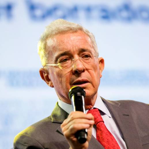 El expresidente Álvaro Uribe señaló las principales contradicciones, para él, de Mancuso ante la JEP. FOTO COLPRENSA