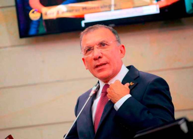 Presidente del Senado cada vez más cerca de vencer al cáncer de colon. Foto: EFE