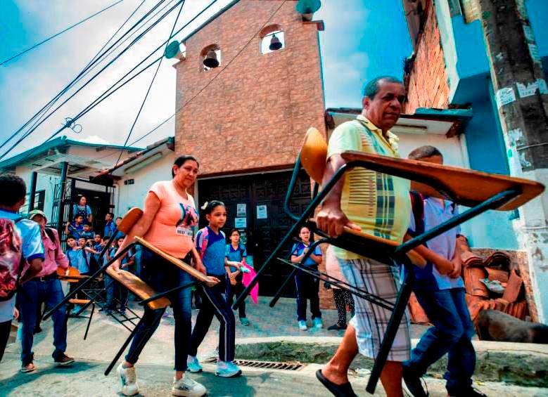 El padecimiento para las familias y los 460 estudiantes en La Quiebra comenzó en agosto de 2022. FOTO: CAMILO SUÁREZ