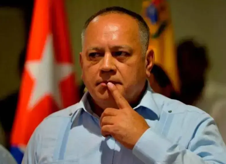 Durante su intervención también presentó un video en el que se compilan momentos destacados del juicio seguido al exmandatario colombiano, recogidos por medios de comunicación. <b>Foto: </b>AFP.