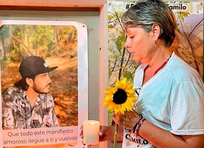 La madre de Andrés Camilo ha emprendido toda una cruzada para que se conozca la verdad de su hijo. Foto: Cortesía. 