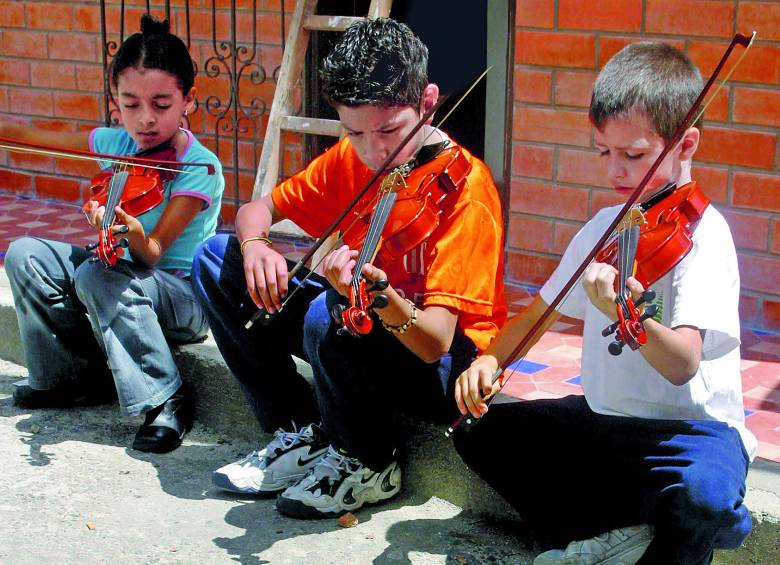 Músicos del futuro. Imagen que hace parte de la serie ganadora del III Salón Nacional de Fotografía. FOTO: Manuel Saldarriaga.