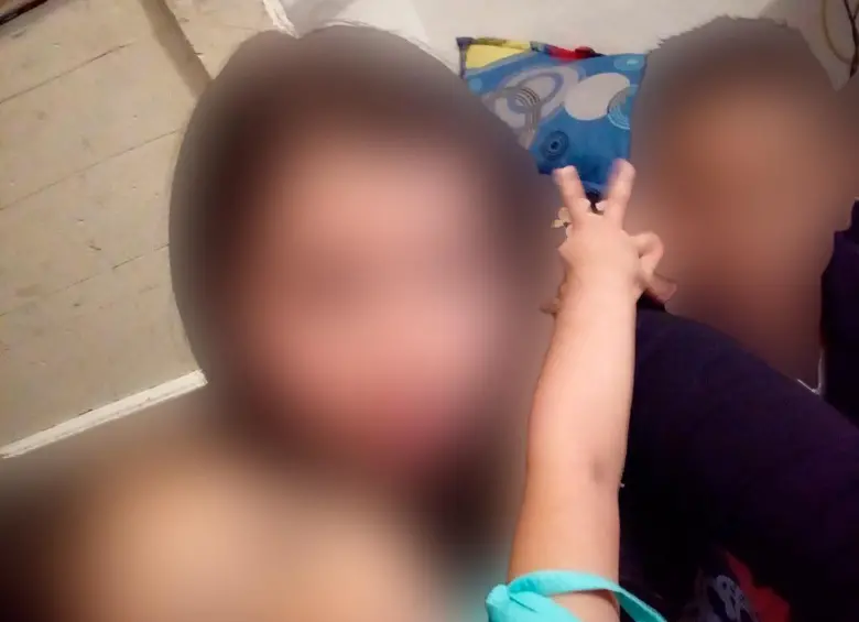 El menor tenía una vida normal hasta el 2017. No se sabe con exactitud en qué momento murió su madre, lo que cambió definitivamente su cotidianidad. FOTO: Reserva