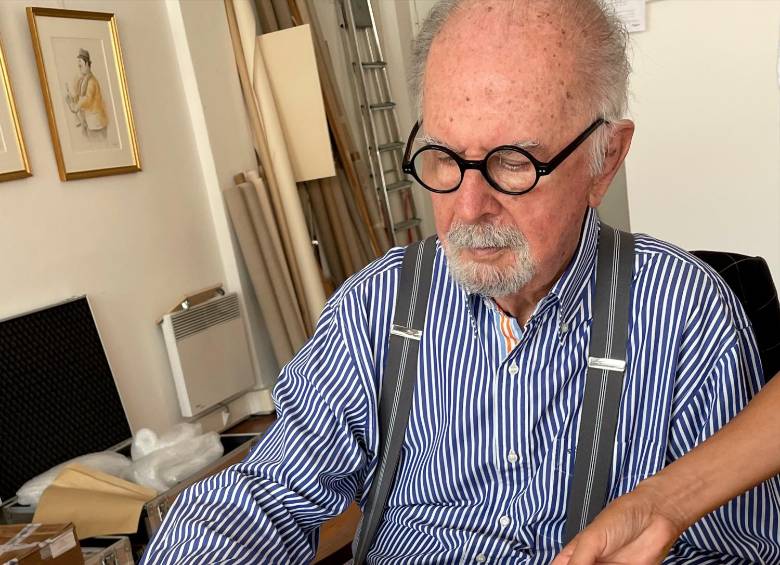 El maestro Botero firmó 200 ejemplares de este libro de lujo. FOTO CORTESÍA