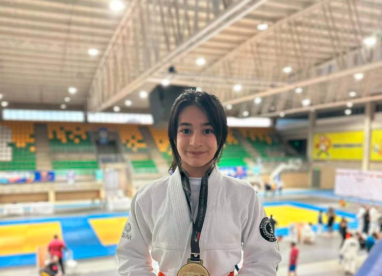 La antioqueña Emiliana Osorio buscará viajar ahora a Abu Dhabi para intentar defender su título mundial de jiu-jitsu. FOTO CORTESÍA