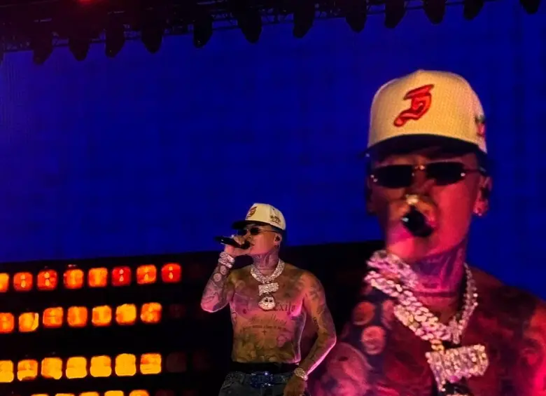 Blessd convirtió el Atanasio Girardot en una fiesta paisa, ante miles de jóvenes que crecieron con su música. FOTO: EL COLOMBIANO