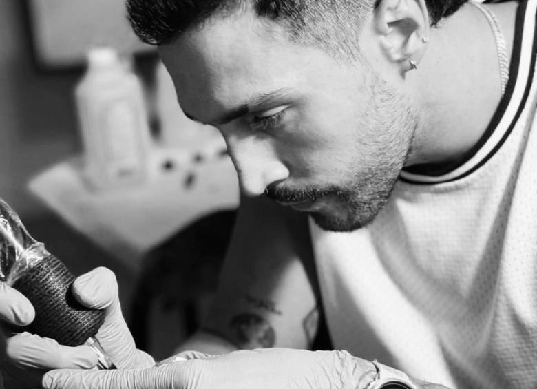 Pablo Arcila Meluk, tatuador. Foto: Cortesía. 