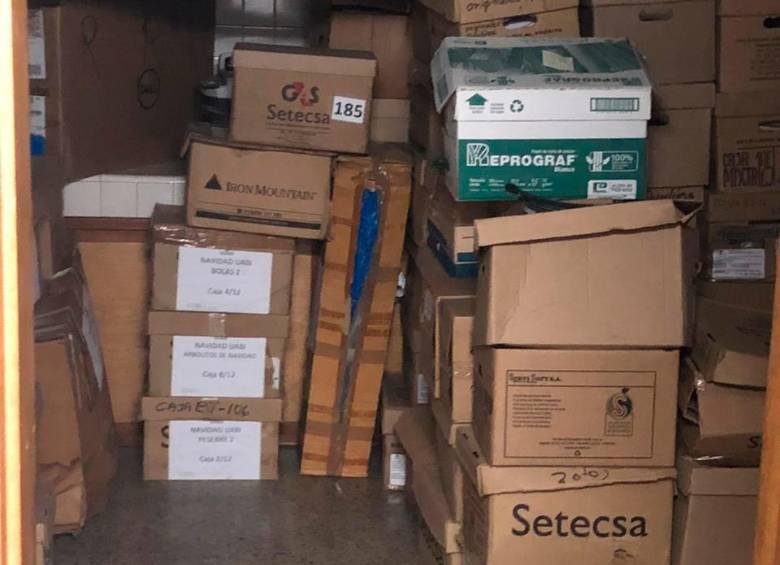 Cajas almacenadas en La Alpujarra con información resultante de los anteriores contratos de TX. FOTO cortesía