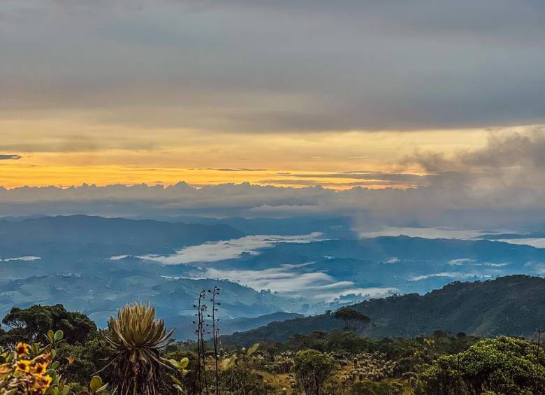 Montañas y nubes, vista desde El Páramo de Belmira, también llamado Santa Inés. Foto: Cristina Rodriguez.