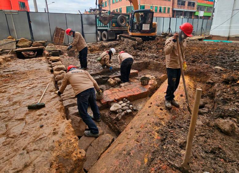 Huesos, cerámicas y semillas, entre los más de 51.000 hallazgos arqueológicos que se han encontrado en el Bronx, Bogotá