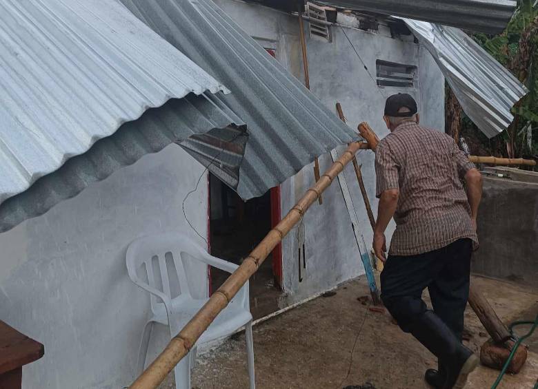 Una de las casas afectadas por el vendaval de Amagá. FOTO: Tomada de Amagá Somos Todos