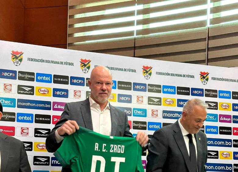 El entrenador brasileño sacó campeón al Bolívar de Bolivia en la campaña 2022. Es alguien que conoce el balompié del altiplano. FOTO: TOMADA DEL X DE @aczago