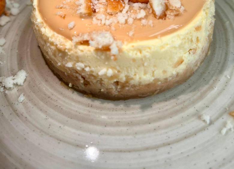 En helado, torta o postre: las nuevas formas de comer natilla y buñuelo