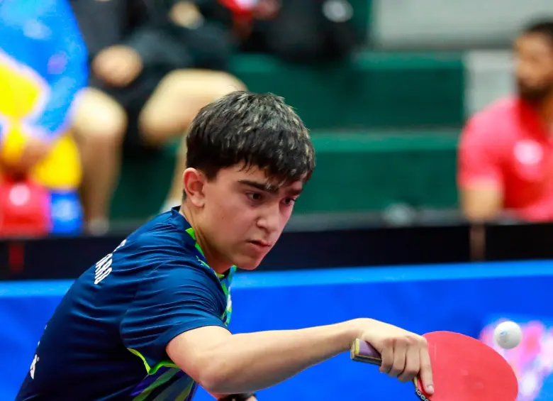 Para poder competir y foguarse contra los mejores jugadores del mundo, Emanuel Otálvaro pasa la mayor parte del tiempo en Europa. FOTO COC 