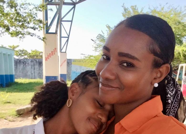 Con 46 kilos de valentía, la luchadora turbeña Deimis Licona se llevó el oro en los Juegos Departamentales