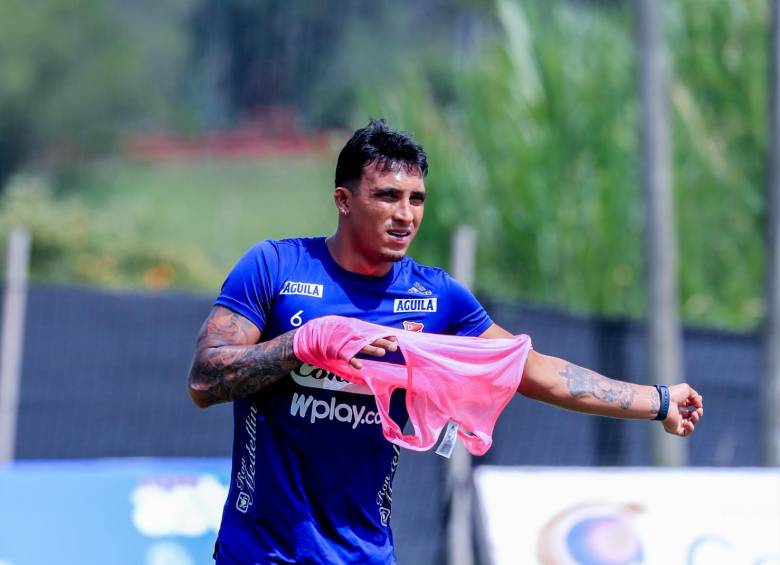 David Loaiza está buscando minutos con el Medellín después de la lesión que tuvo el año pasado. En 2023 ha jugado en tres partidos y acumula 123 minutos en el terreno de juego. FOTO juan antonio sánchez