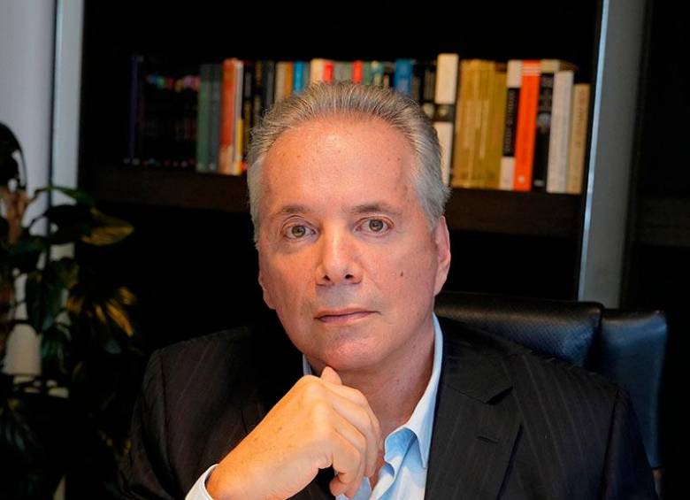 El abogado Javier Villegas lleva 44 años como abogado en procesos judiciales contra el Estado. FOTO CORTESÍA