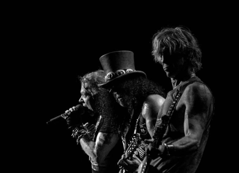 Axl Rose, Slash (uno de los guitarristas más virtuosos de la historia del rock) y Duff McKagan. FOTO TOMADA DE LAS REDES SOCIALES DE LA BANDA.