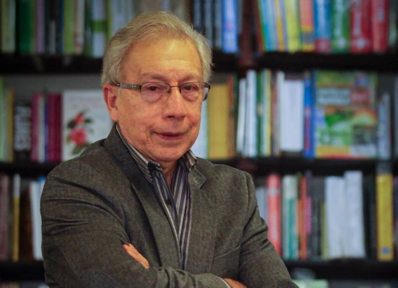 Felipe Ossa era conocido como el decano de los libreros de Colombia. Trabajó más de 60 años en la Librería Nacional. Foto Colprensa/ Mauricio Alvarado.