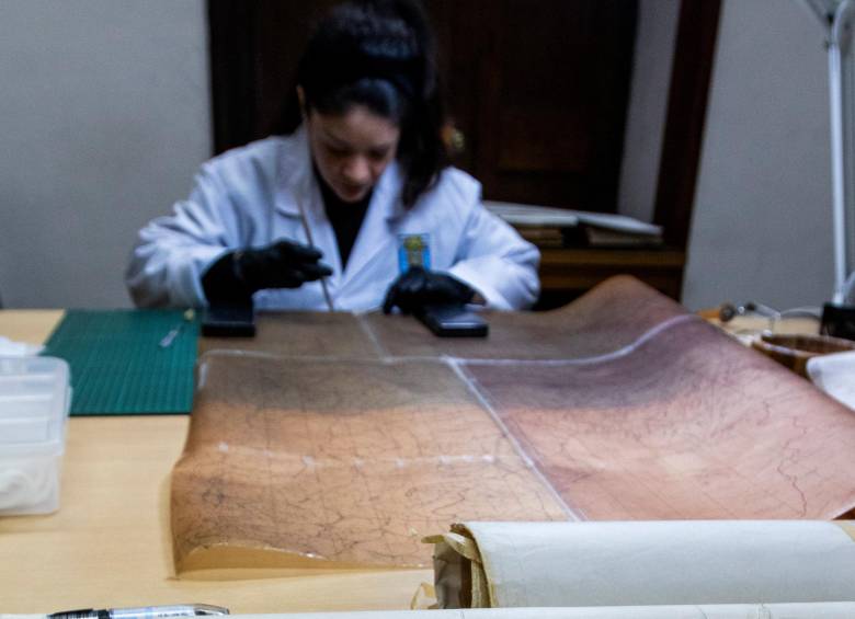 El laboratorio de restauración del Archivo Histórico comenzó en 2009 y hoy es uno de los más avanzados de su tipo del país.