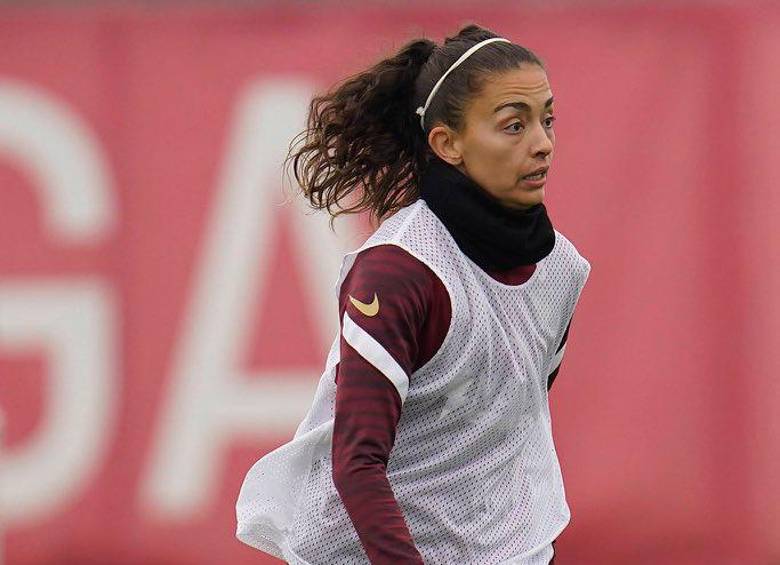 Echeverri, nacida en Medellín, tiene 27 años y fue medalla de oro en los Juegos Panamericanos 2019. FOTOs cortesía sevilla femenino