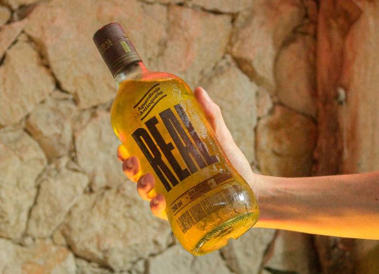 Aguardiante Antioqueño Real 24°, para celebraciones más reales y seguras