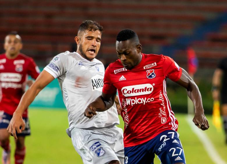 Díber Cambindo engrosa la lista de jugadores del Equipo del Pueblo que están en deuda este semestre. FOTO carlos velásquez