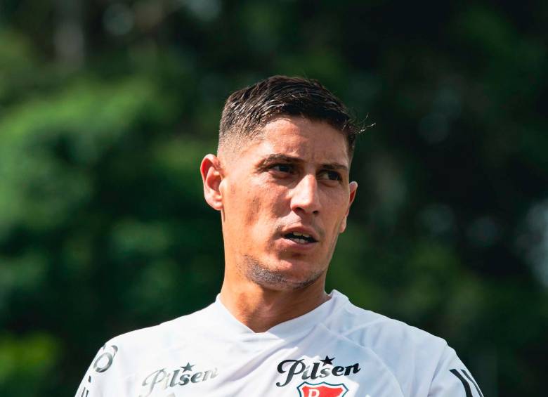 El volante uruguayo Pablo Lima, de 33 años, viene de jugar en La Equidad. En el cuadro bogotano fue capitán. FOTO cortesía dim