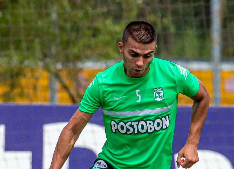 El ingeniero Jhon Duque ha contribuido en el equilibrio de Atlético Nacional en los últimos partidos. FOTO: JUAN ANTONIO SÁNCHEZ