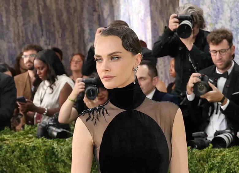 Cara Delevigne durante la alfombra de los Met Gala 2026. FOTO: Getty Images.