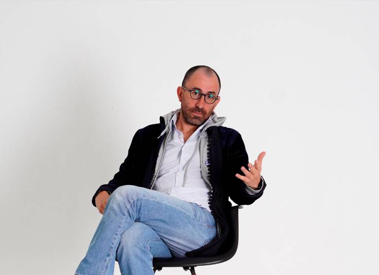 El periodista y estratega digital Diego Santos es uno de los impulsores de las marchas del 21 de abril contra el gobierno del presidente Gustavo Petro. FOTO: CORTESÍA