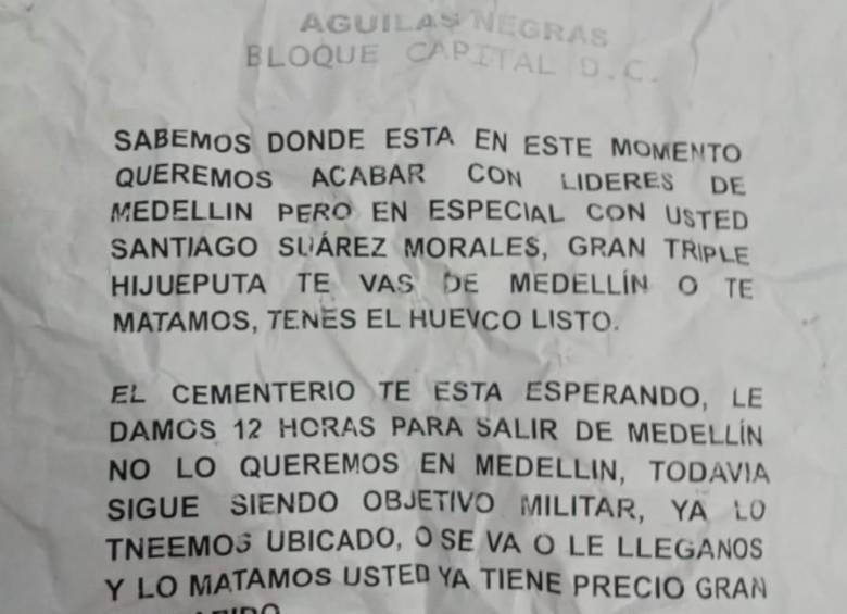 El panfleto amenazante que le llegó a Santiago Suárez. 