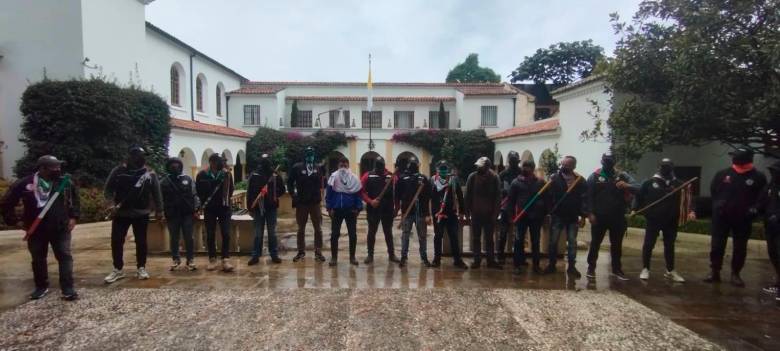 Los manifestantes permanecerán en la sede religiosa hasta que el gobierno nacional les brinde soluciones en materia de seguridad. FOTO CONGRESO DE LOS PUEBLOS 