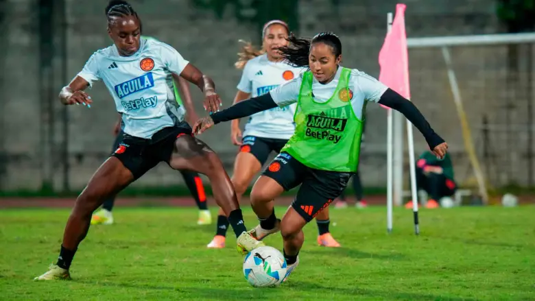 La Selección Colombia realizó sus últimos entrenamientos en Medellín para este lunes viajar a Quito para el duelo ante Ecuador. FOTO CORTESÍA FCF
