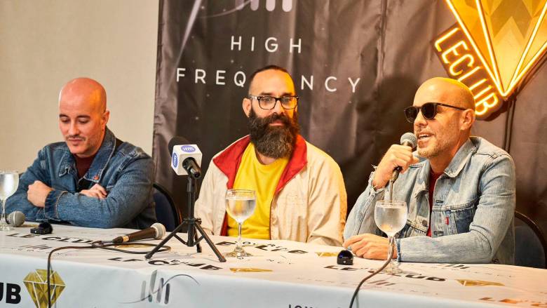 En la foto se ven tres integrantes de Cultura Profética un día antes de su presentación en Medellín. Son Willy Rodríguez a la izquierda, Omar Silva en el centro y Eliut Abisaí a la derecha. FOTO: CORTESÍA / SANTIAGO GALVIS