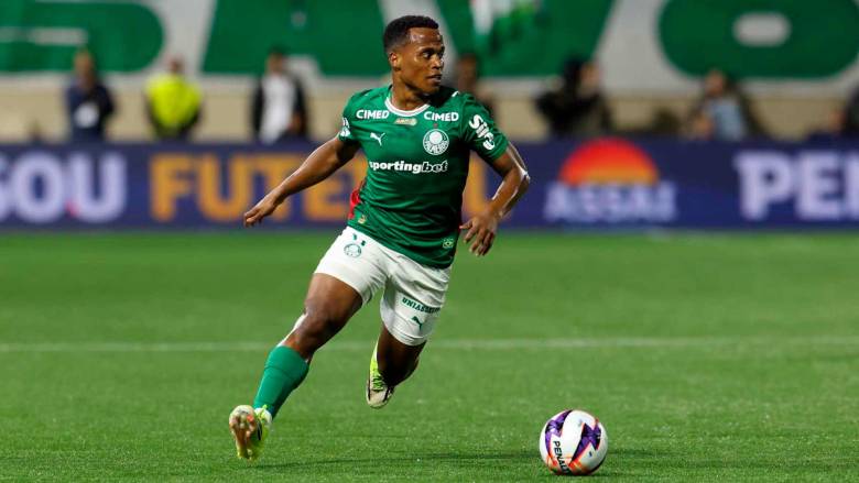 El colombiano Jhon Arias espera llevar a su equipo, Palmeiras a la final de la Copa Libertadores, este miércoles se mide a Fluminense. FOTO GETTY 