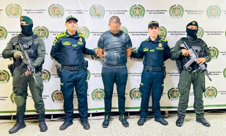 Alias Gordo Pibe fue capturado en Medellín tras ser requerido con notificación roja de Interpol. FOTO: Cortesía Alcaldía de Medellín