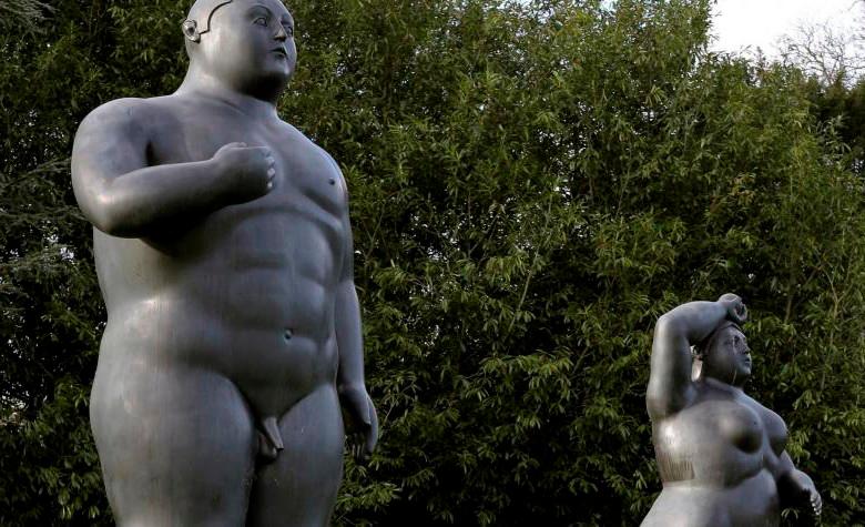 Adán y Eva, su segunda escultura que se vendió a mayor precio. FOTO EL COLOMBIANO