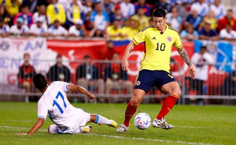James Rodríguez abrió el camino de la victoria de Colombia 4-1 sobre Guatemala. FOTO AFP