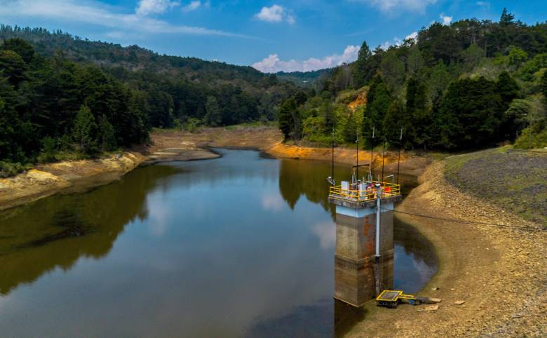 Así se ha visto represa de Piedras Blancas en el Oriente de la ciudad. Este embalse surte al Nororiente de Medellín. Foto: Camilo Suárez