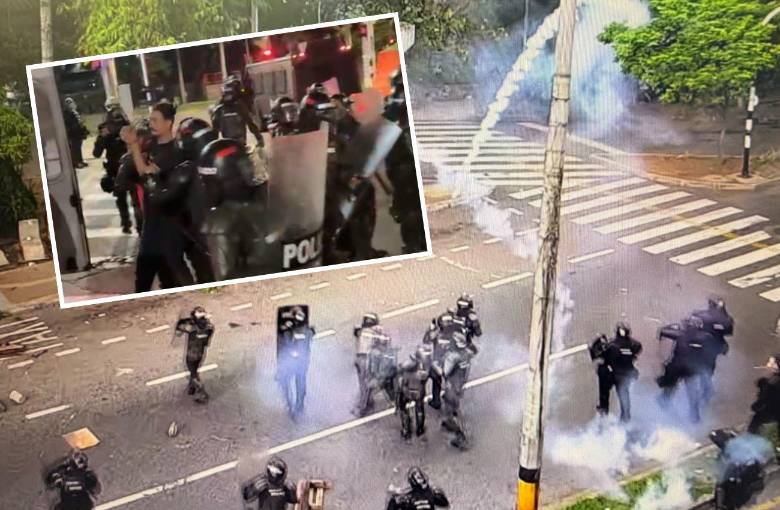 Un joven fue detenido por los agentes del Esmad de la Policía Metropolitana al ser señalado de provocar los desmanes que obligaron al cierre de la calle 67 (Barranquilla) y demás corredores cercanos a la Universidad de Antioquia. FOTOS: CORTESÍA ALCALDÍA DE MEDELLÍN Y TOMADA DE VIDEO