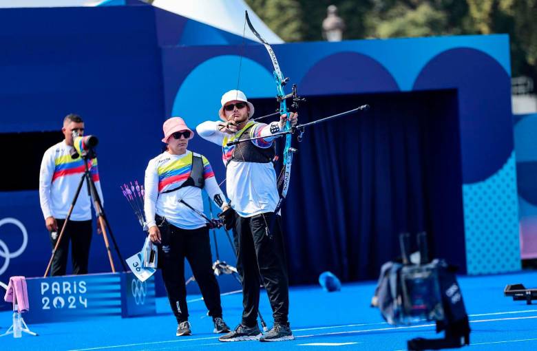 Ana María Rendón y Santiago Arcila en acción en el equipo mixto en Juegos Olímpicos. FOTO CORTESÍA COC 