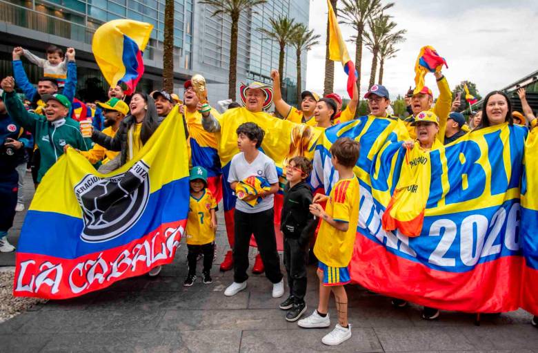 Los aficionados colombianos se tomaron las calles de Ciudad de México para realizar el banderazo para respaldar a la Selección que dirige Néstor Lorenzo en el Mundial de Norteamérica. FOTOS JUAN ANTONIO SÁNCHEZ 