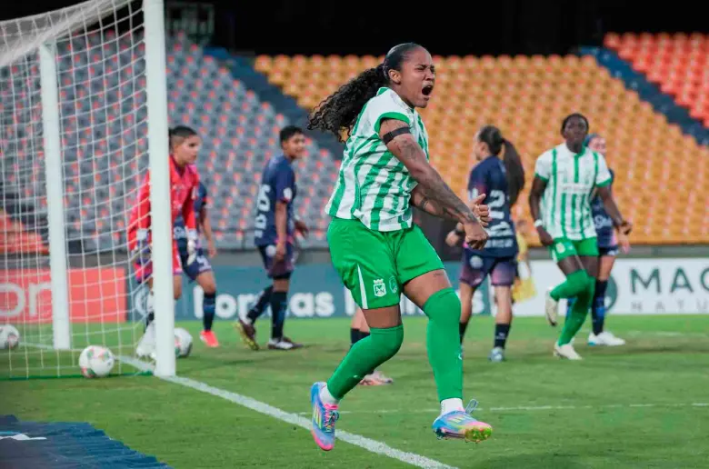 Mary José Álvarez es una de las jugadoras de Atlético Nacional que hace parte de las convocadas para la Selección Colombia mayores. FOTO TOMADA X @naloficialfem